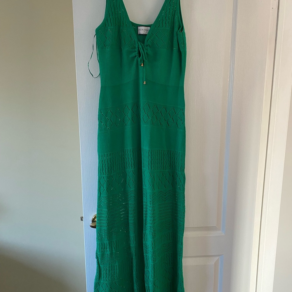 Elegant Green Sleeveless Dress